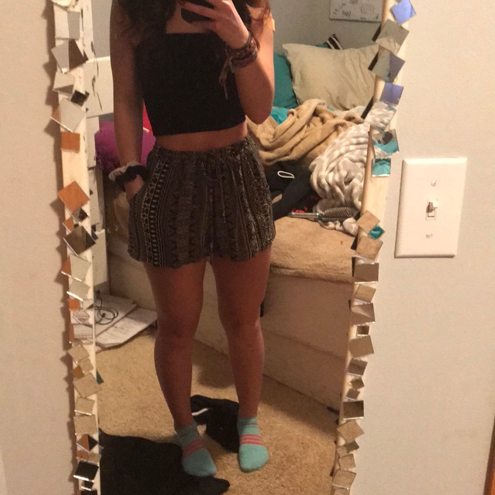 American eagle flowy print shorts